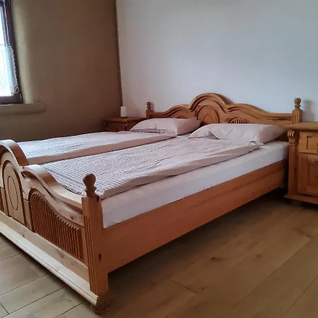 Strohballenhaus Daire *